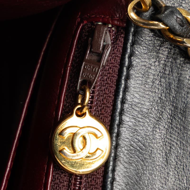 CHANEL Vintage Quilted Flap Shoulder Bag Black Lambskin Ladies