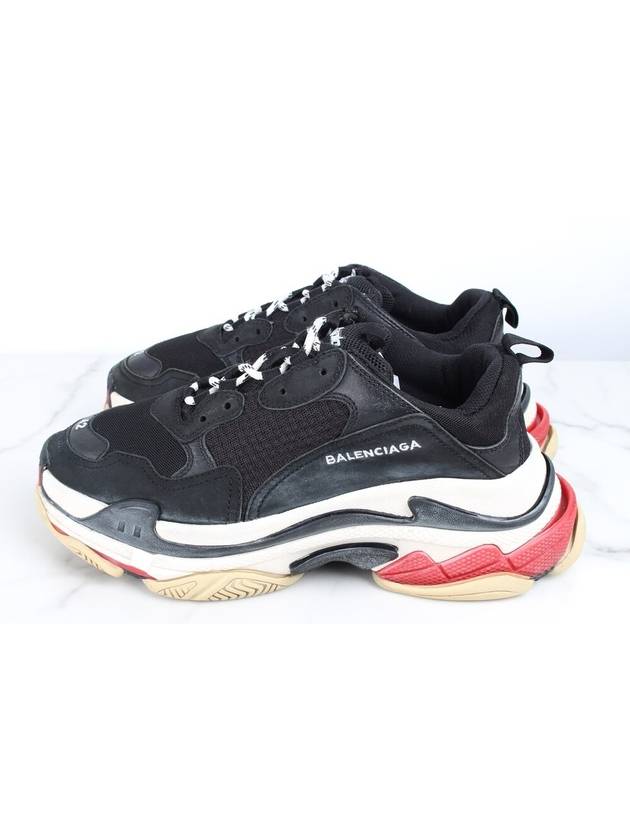 Luxury Balenciaga  Triple S black red sneakers 41 5 265