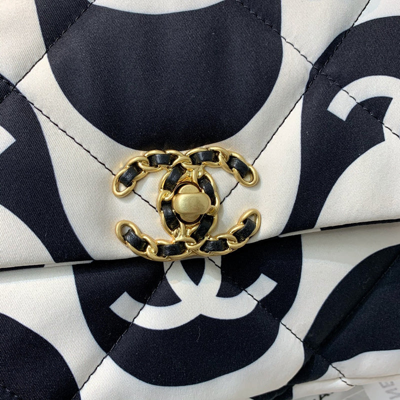 The Arid Bag Shop new Luxury  - Chanel Bags - 527