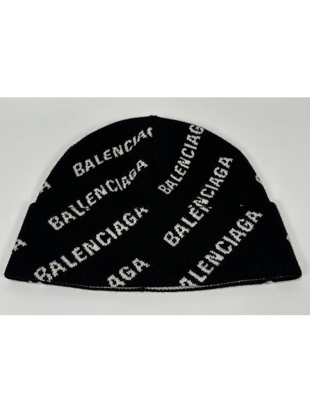 Luxury Balenciaga  Beanie OS