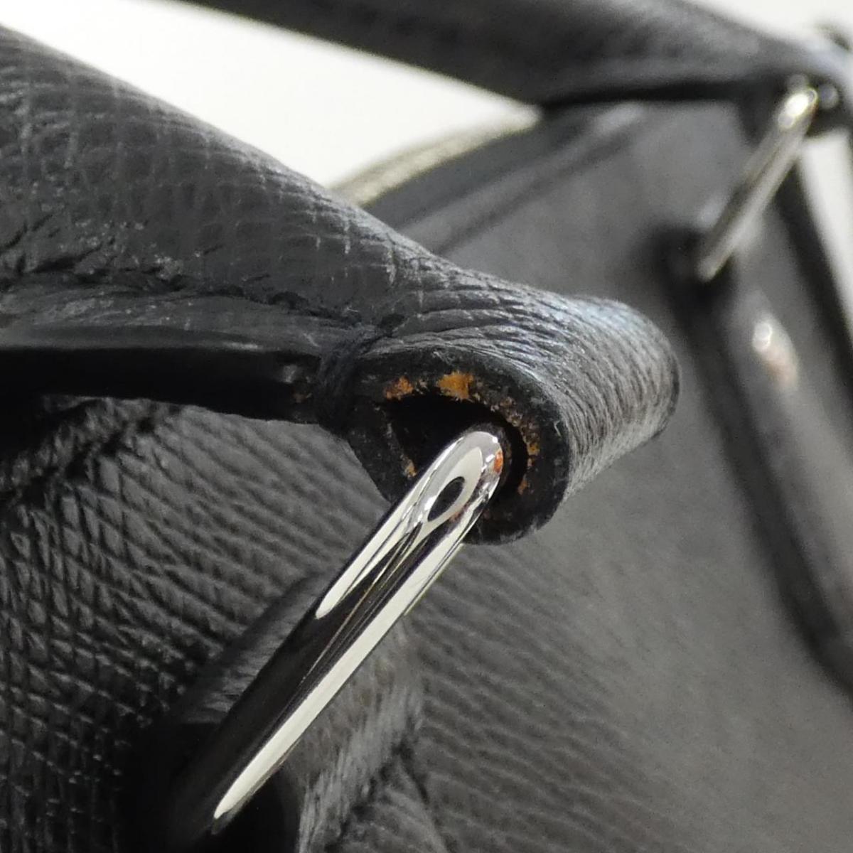 Louis Vuitton Taiga Vertical Tote M30811 Bag