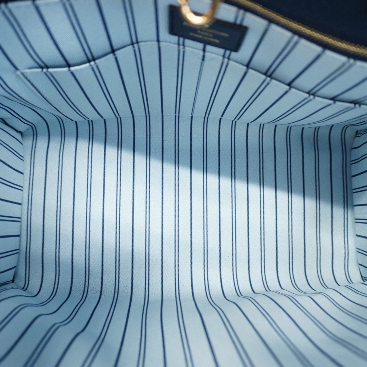 Louis Vuitton  Tote Bag