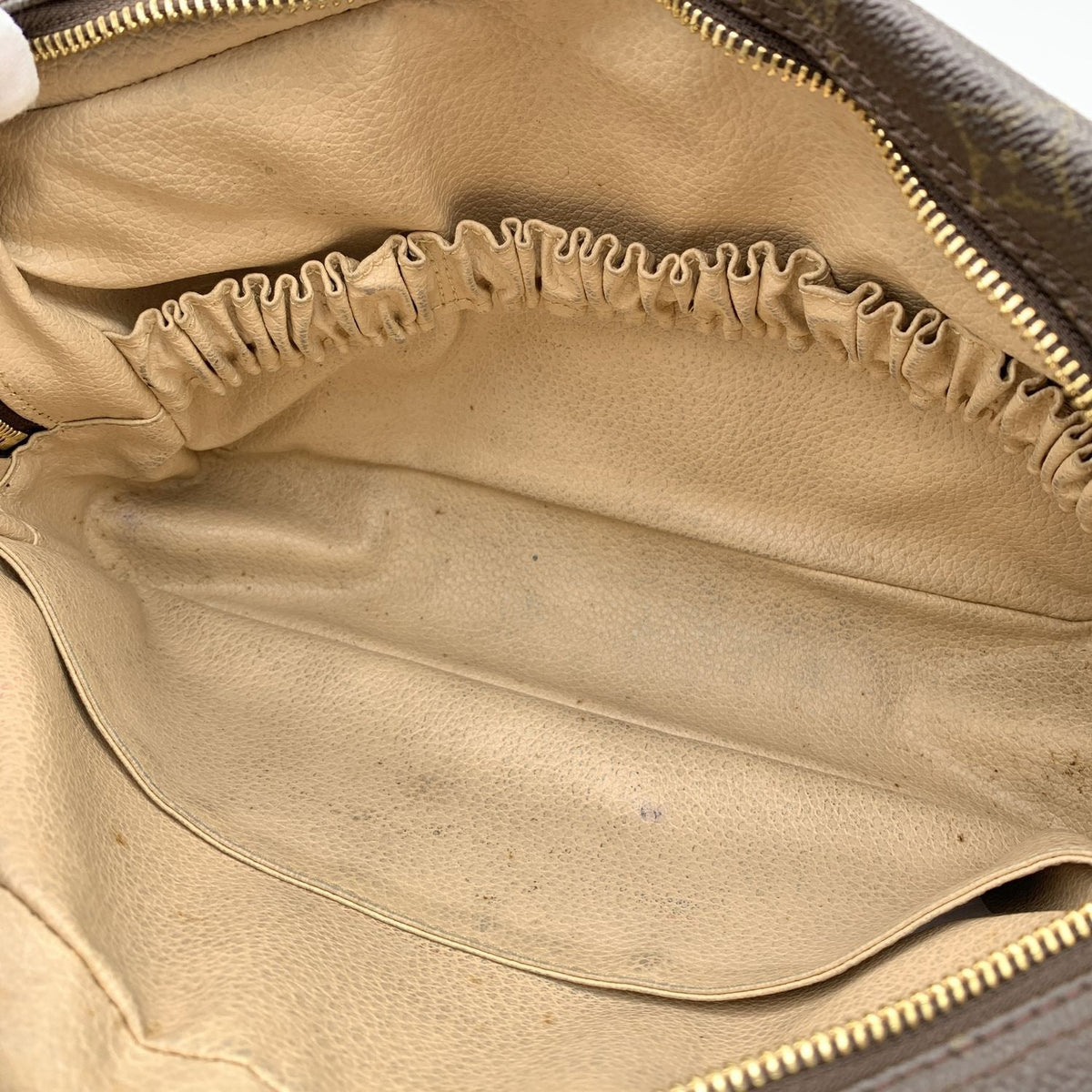 LOUIS VUITTON Vintage Monogram Toiletry Trousse 28 Cosmetic Bag