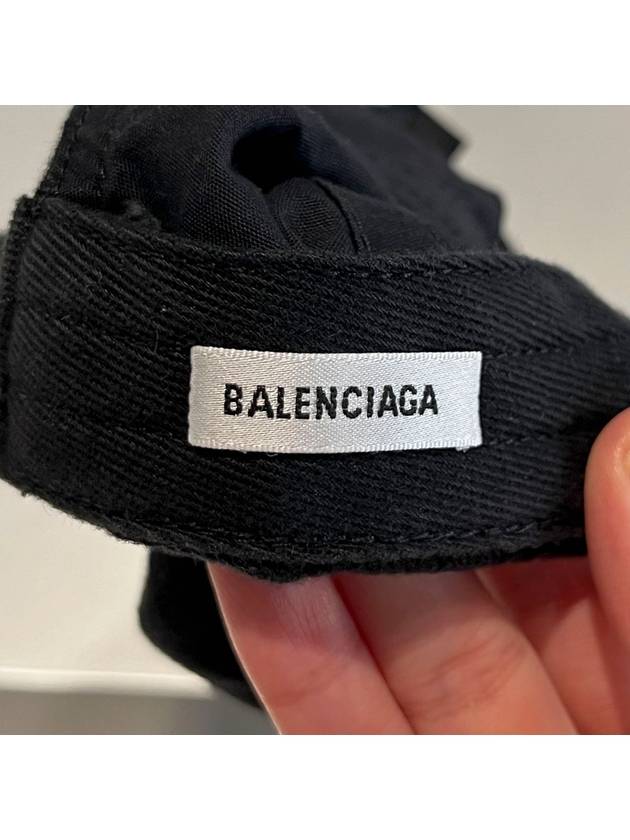 Luxury Balenciaga  diagonal logo ball cap black