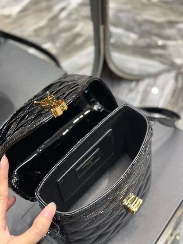 Yves Saint Laurent - Bags - The Wells Bags  542