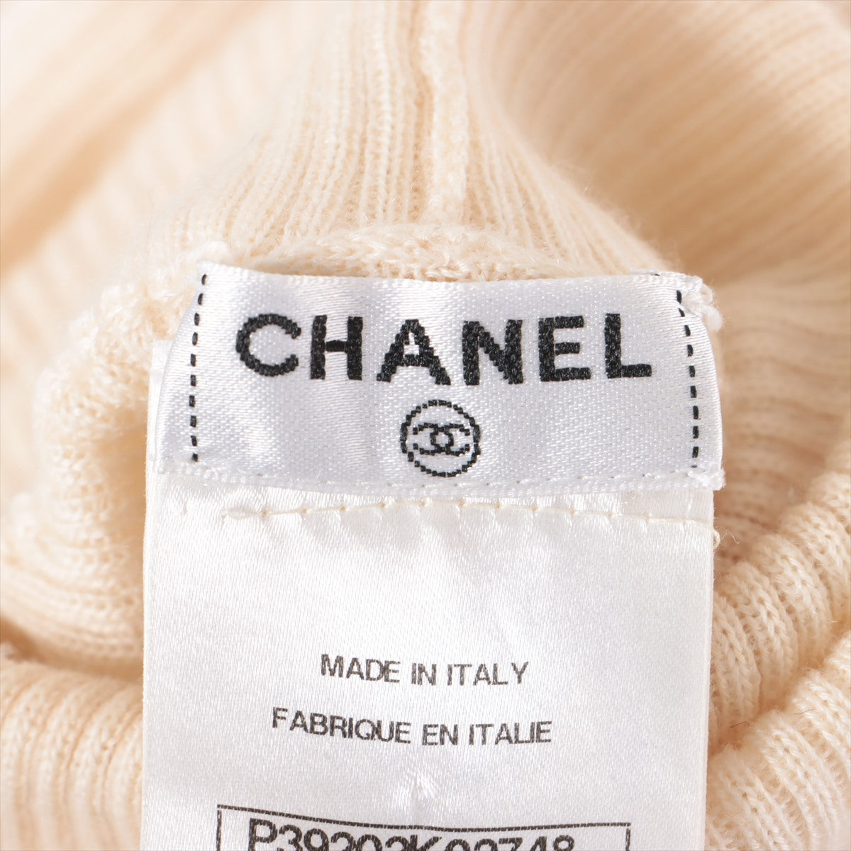Chanel Coconut Button 11 Years Casimir Hynecknit 36  Beige P39
