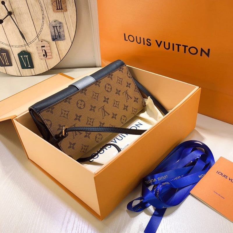 Louis Vuitton Luxury Bags 1944