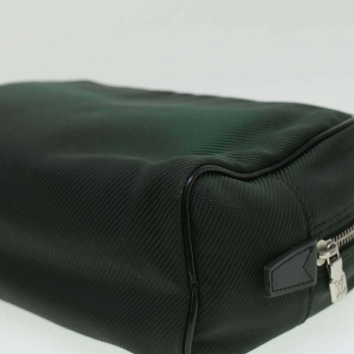 LOUIS VUITTON Taiga Parana Clutch Bag Epicea M30752 LV Auth ac1439