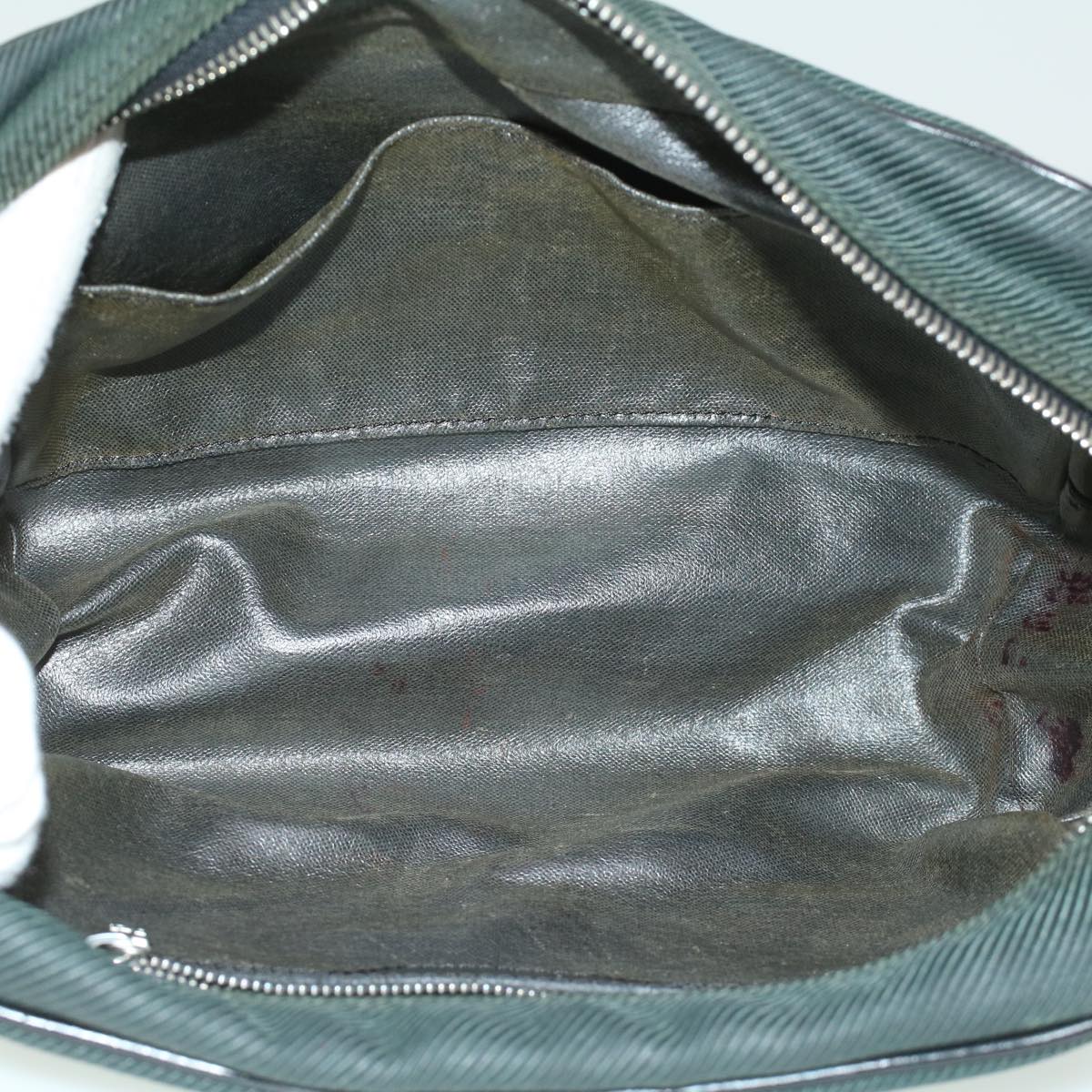 LOUIS VUITTON Taiga Parana Clutch Bag Epicea M30752 LV Auth ac1439