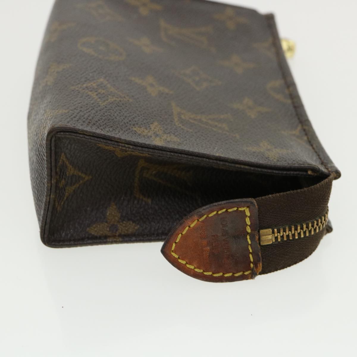 LOUIS VUITTON Monogram Poche Toilette 15 Pouch M47546 LV Auth ac1812