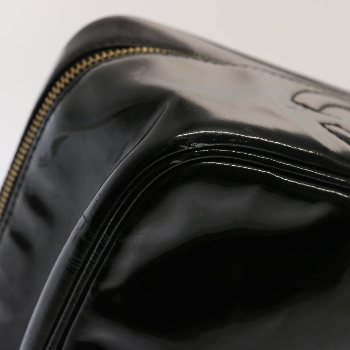 CHANEL Vanity Cosmetic Pouch Enamel Black CC Auth ac2858