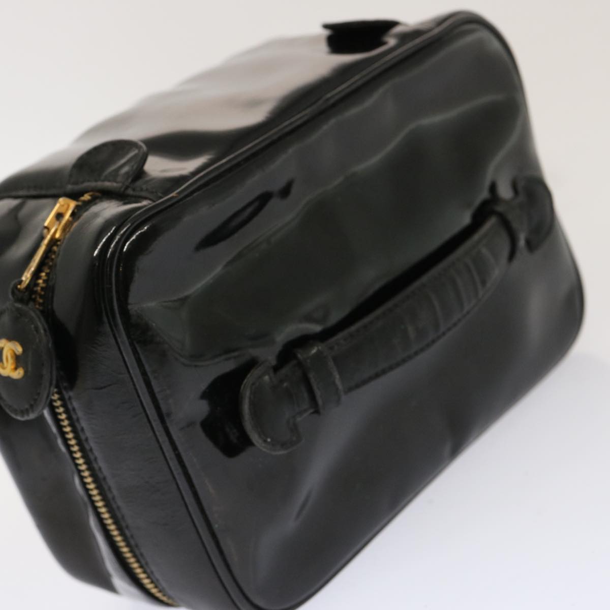 CHANEL Vanity Cosmetic Pouch Enamel Black CC Auth ac2858