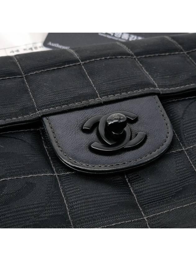 New Travel Chocolate Bar Baguette Bag Shoulder Black Chanel