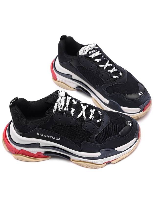 Luxury Balenciaga  Triple S Low Top Sneakers Black
