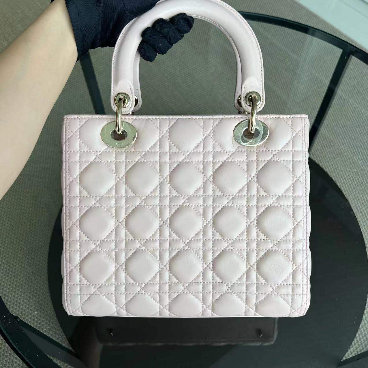 *Adjustable Strap* Lady Medium Cannage Lambskin Sakura Pink Golden Hardware