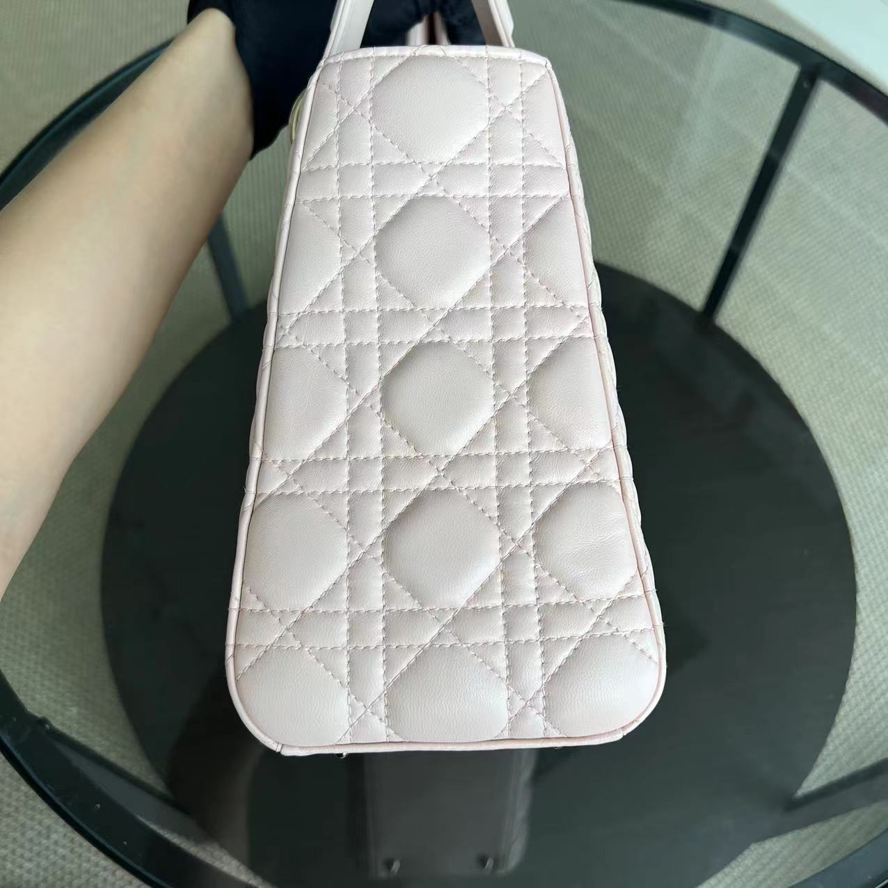 *Adjustable Strap* Lady Medium Cannage Lambskin Sakura Pink Golden Hardware