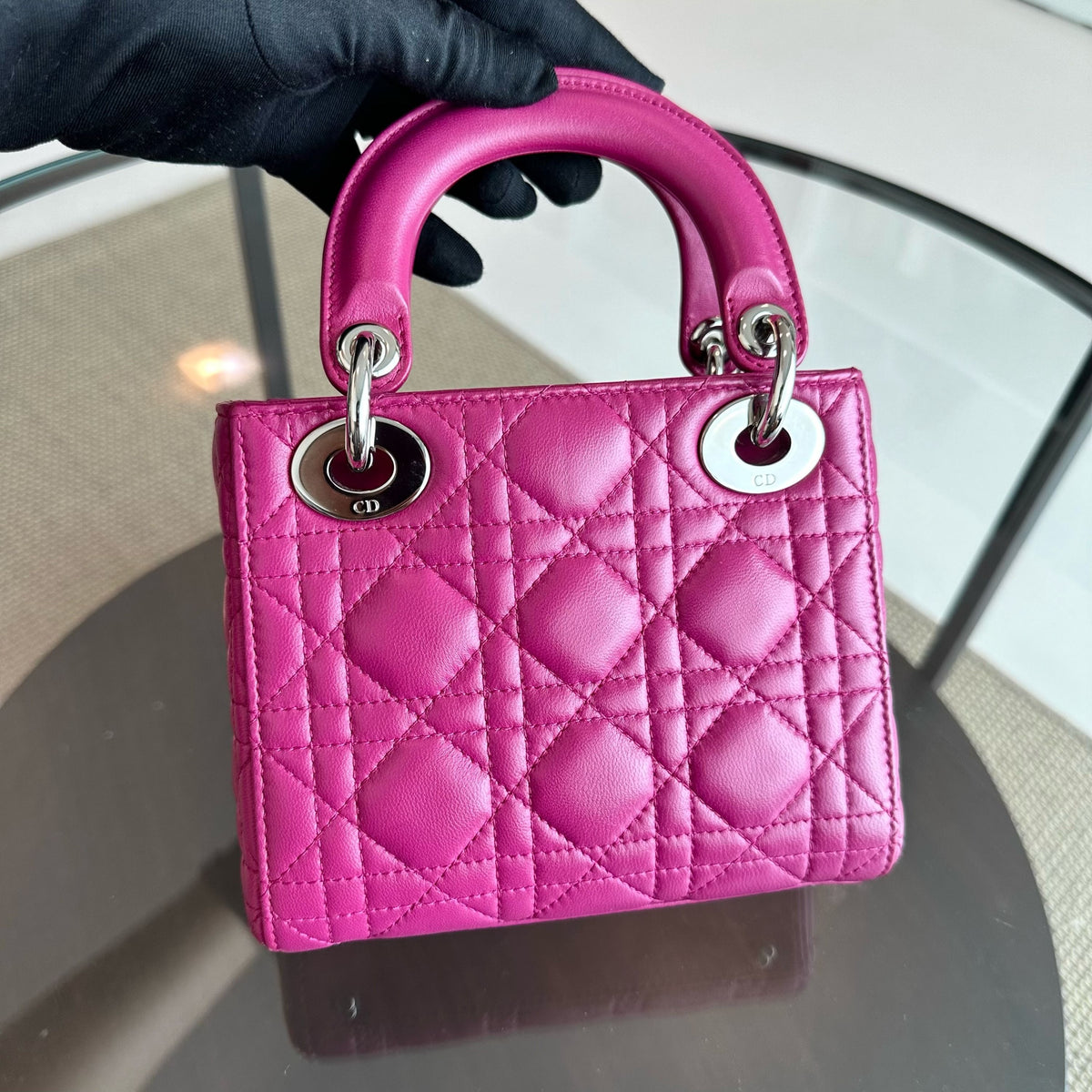 *Adjustable strap* Lady Mini Lambskin Flap Cannage Purple SHW