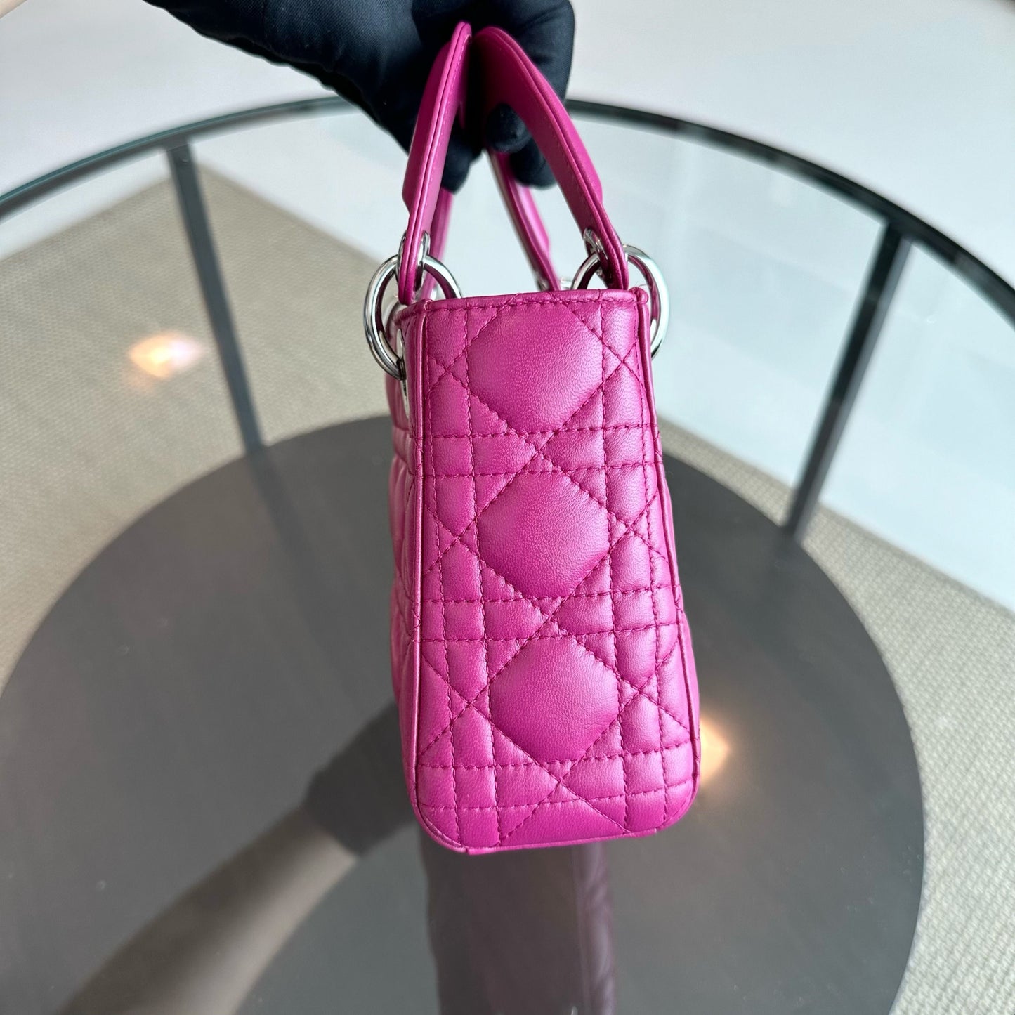 *Adjustable strap* Lady Mini Lambskin Flap Cannage Purple SHW