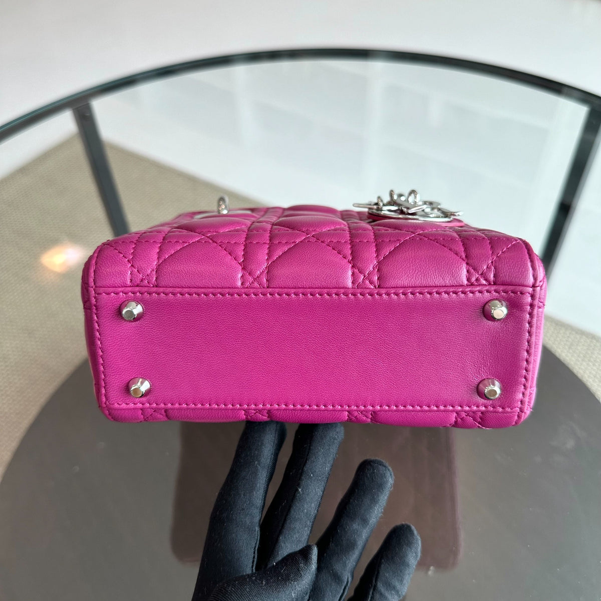 *Adjustable strap* Lady Mini Lambskin Flap Cannage Purple SHW