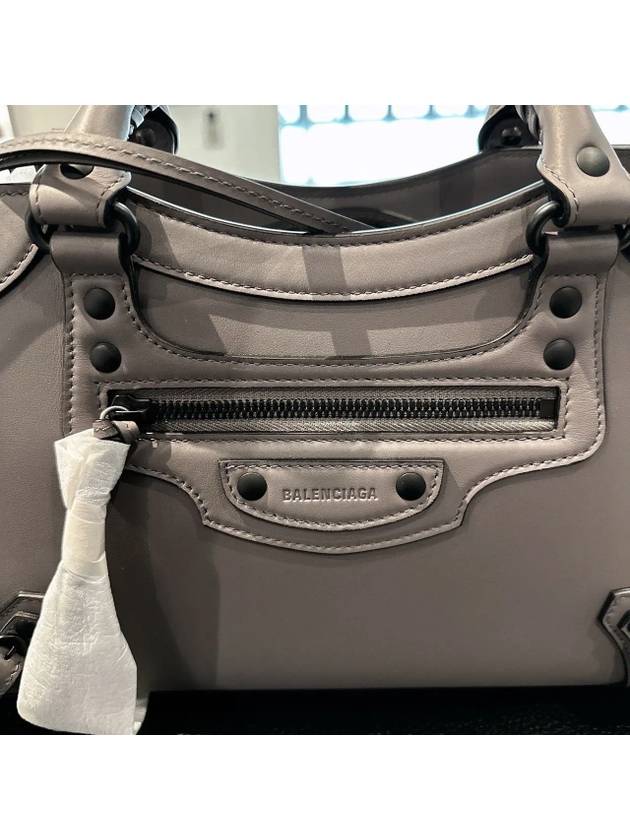 Luxury Balenciaga  Women s Gray Neo Classic Small Tote Bag Cross 638521 11R57 1404
