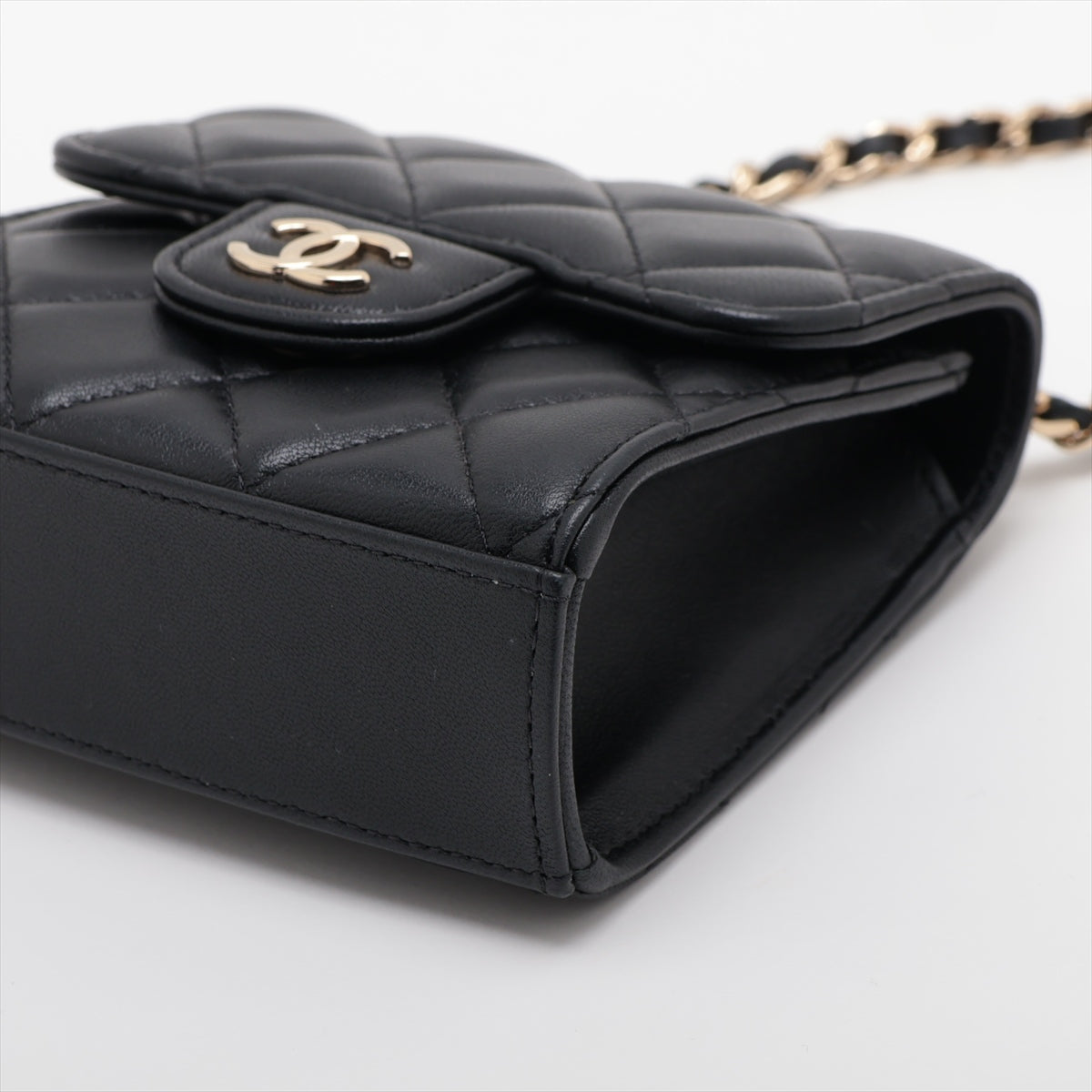 Chanel Lambskin  Chain Shoulder Bag Black G