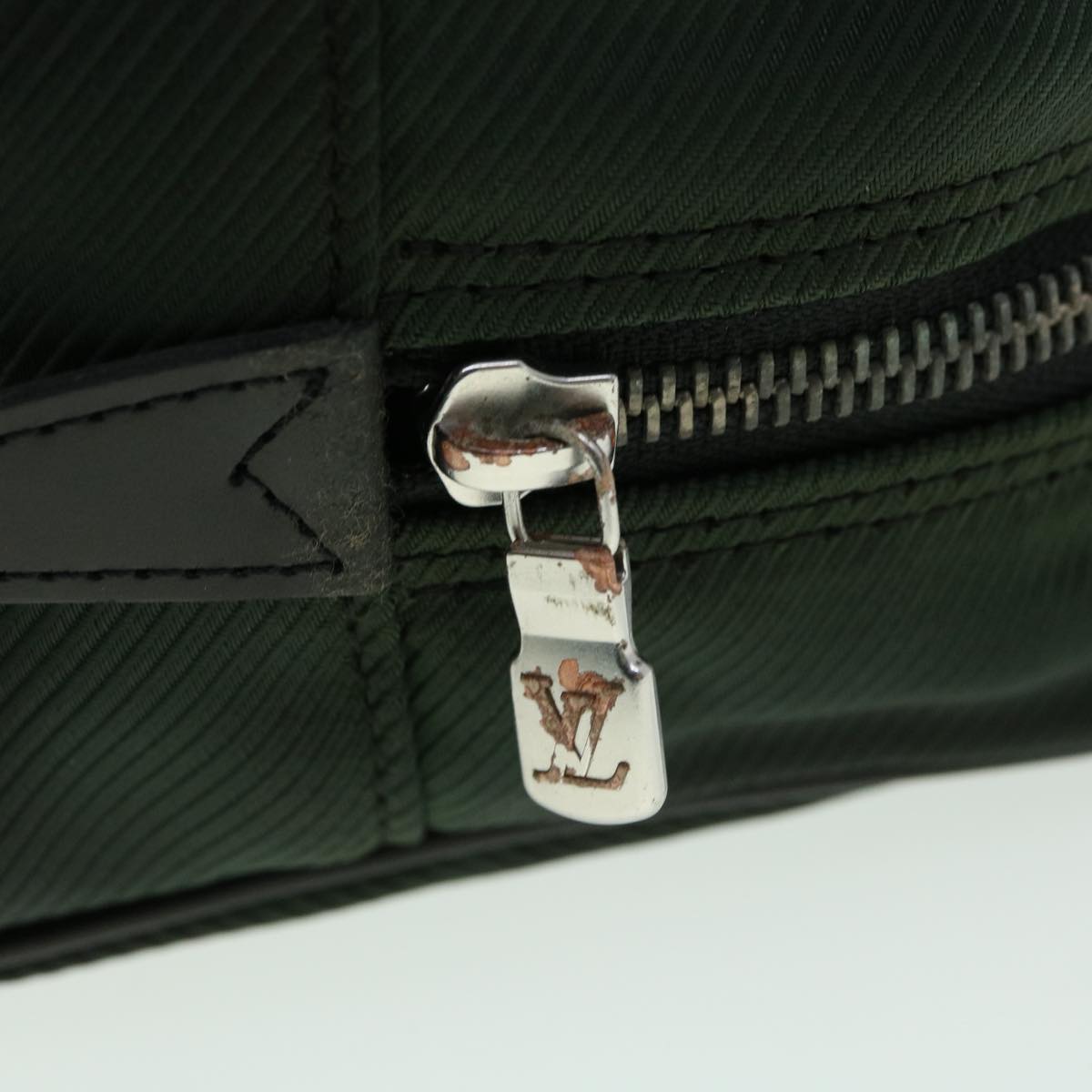 LOUIS VUITTON Taiga Parana Clutch Bag Epicea M30754 LV Auth am3309