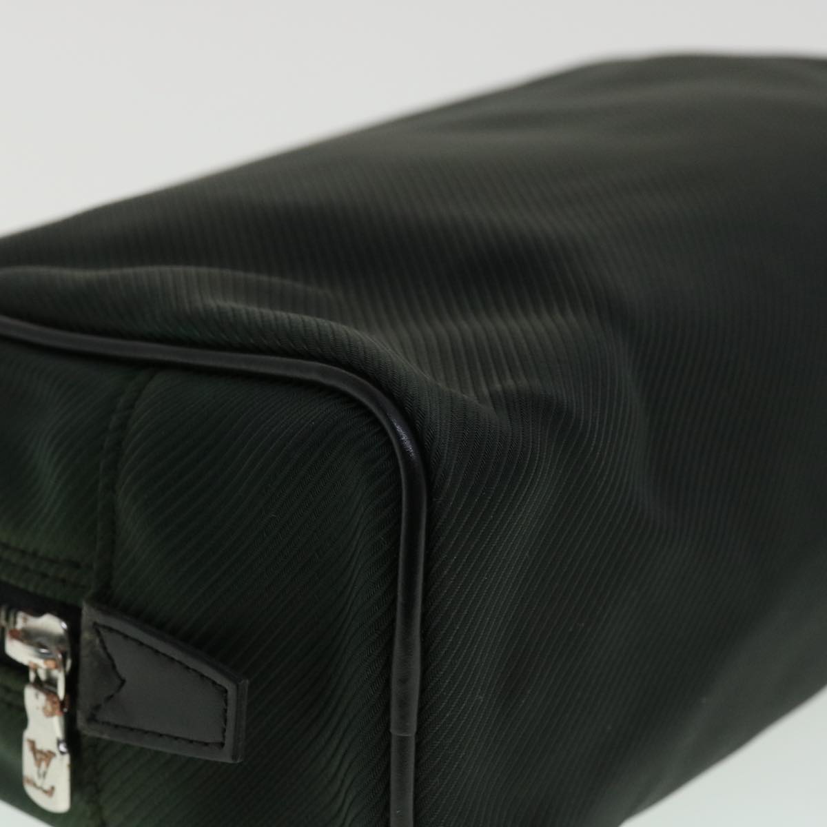 LOUIS VUITTON Taiga Parana Clutch Bag Epicea M30754 LV Auth am3309