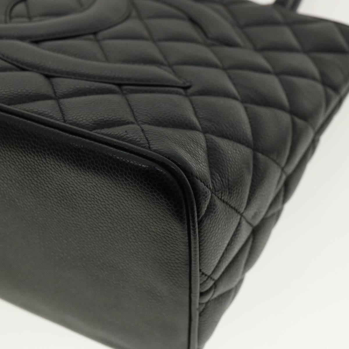 CHANEL Tote Bag Caviar Skin Black CC Auth am4270A