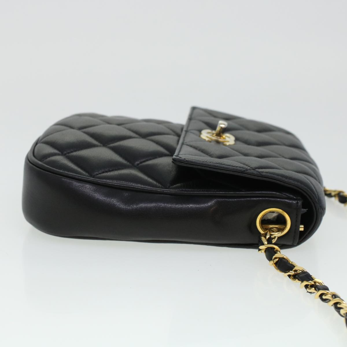 Top Quality Chanel Matelasse Turn Lock Chain Shoulder Bag Lamb Skin Black CC Auth am4542