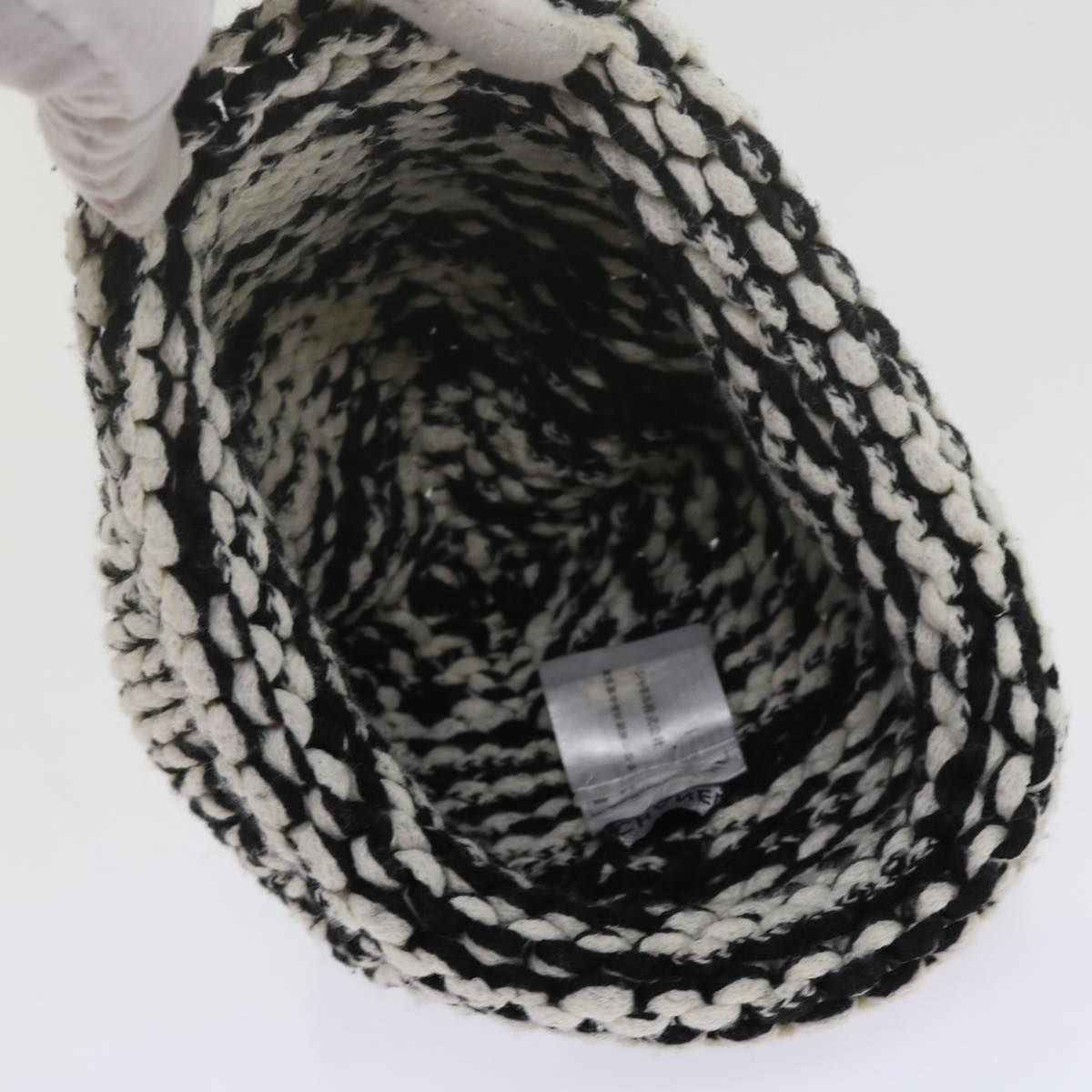 Top Quality Chanel COCO Mark Knitted Fabrics Hat Wool Black White CC Auth am5382
