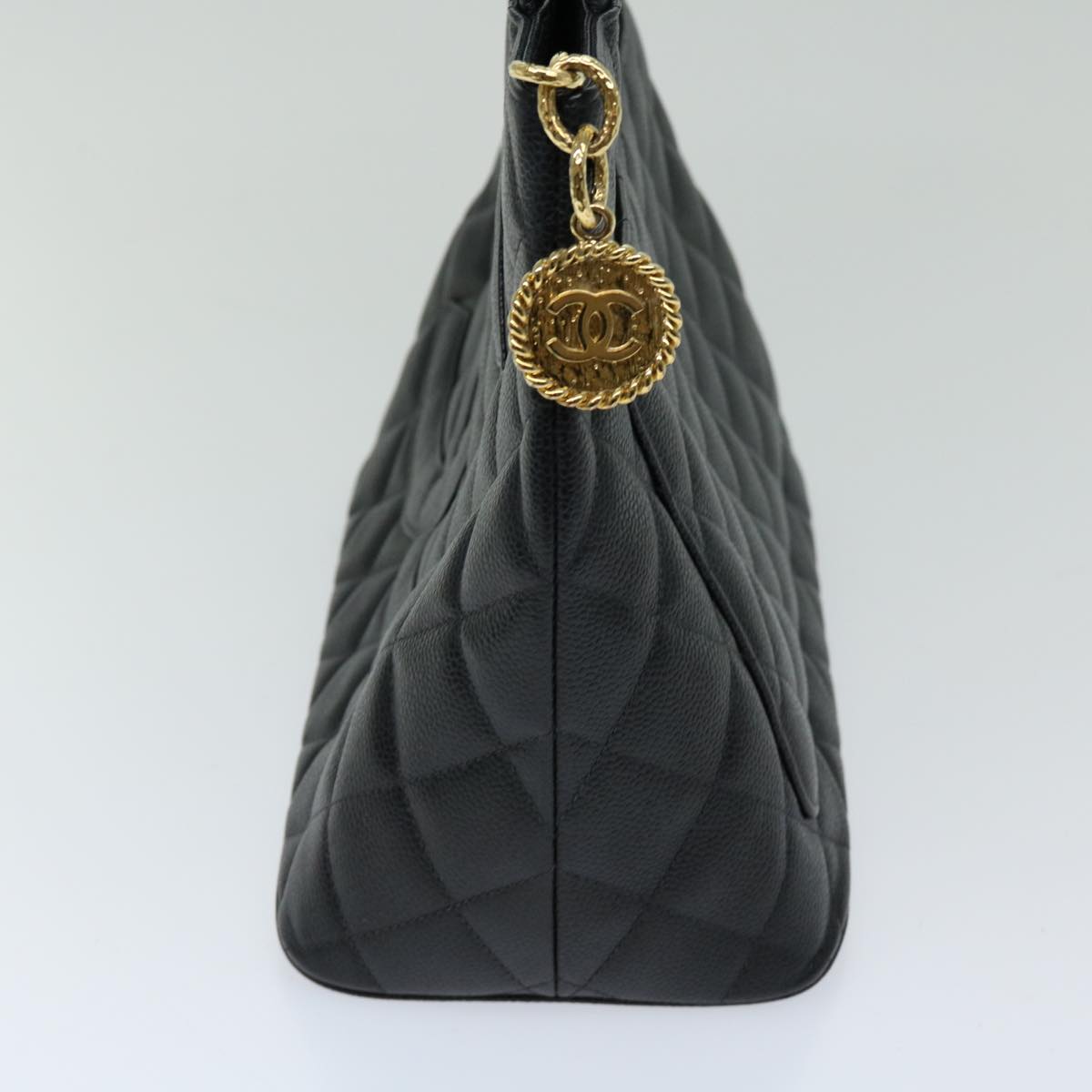 CHANEL Standard Tote Bag Caviar Skin Black CC Auth am5970A
