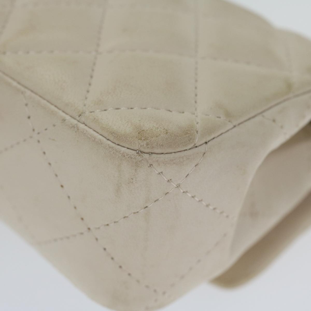 Top Quality Chanel Mini Matelasse Turn Lock Shoulder Bag Lamb Skin Beige CC Auth ar10895A