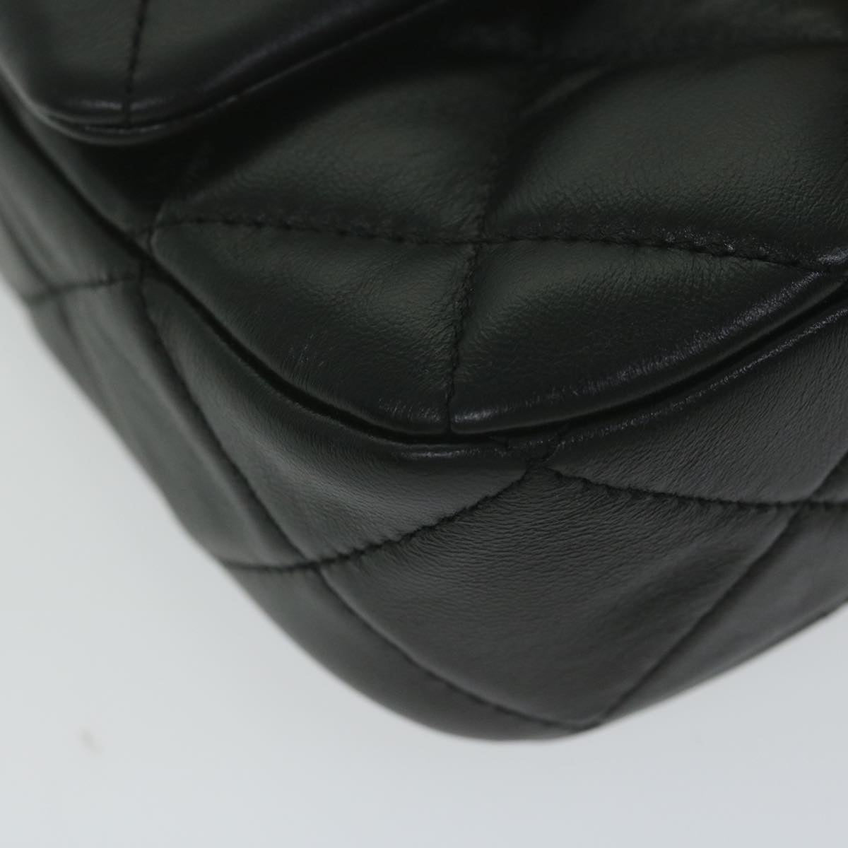 Top Quality Chanel Matelasse Turn Lock Chain Shoulder Bag Lamb Skin Black CC Auth ar11105A