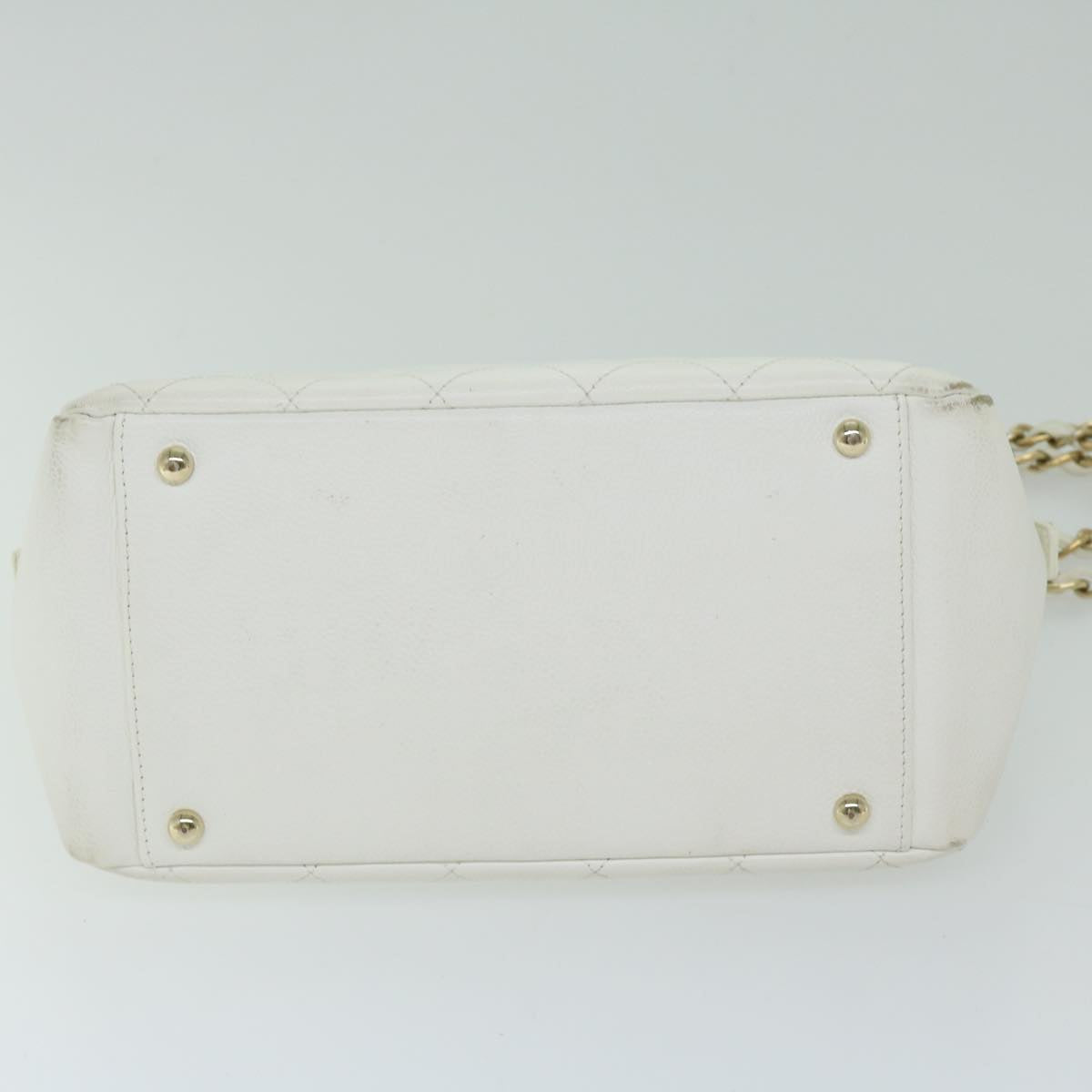 Top Quality Chanel Matelasse Chain Shoulder Bag Caviar Skin White CC Auth ar11502