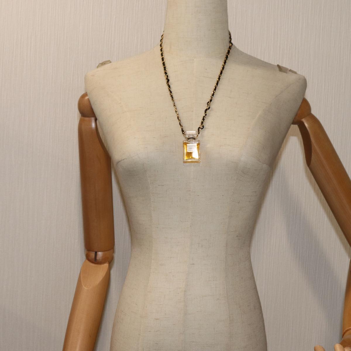 CHANEL Perfume Necklace Gold CC Auth ar11599B
