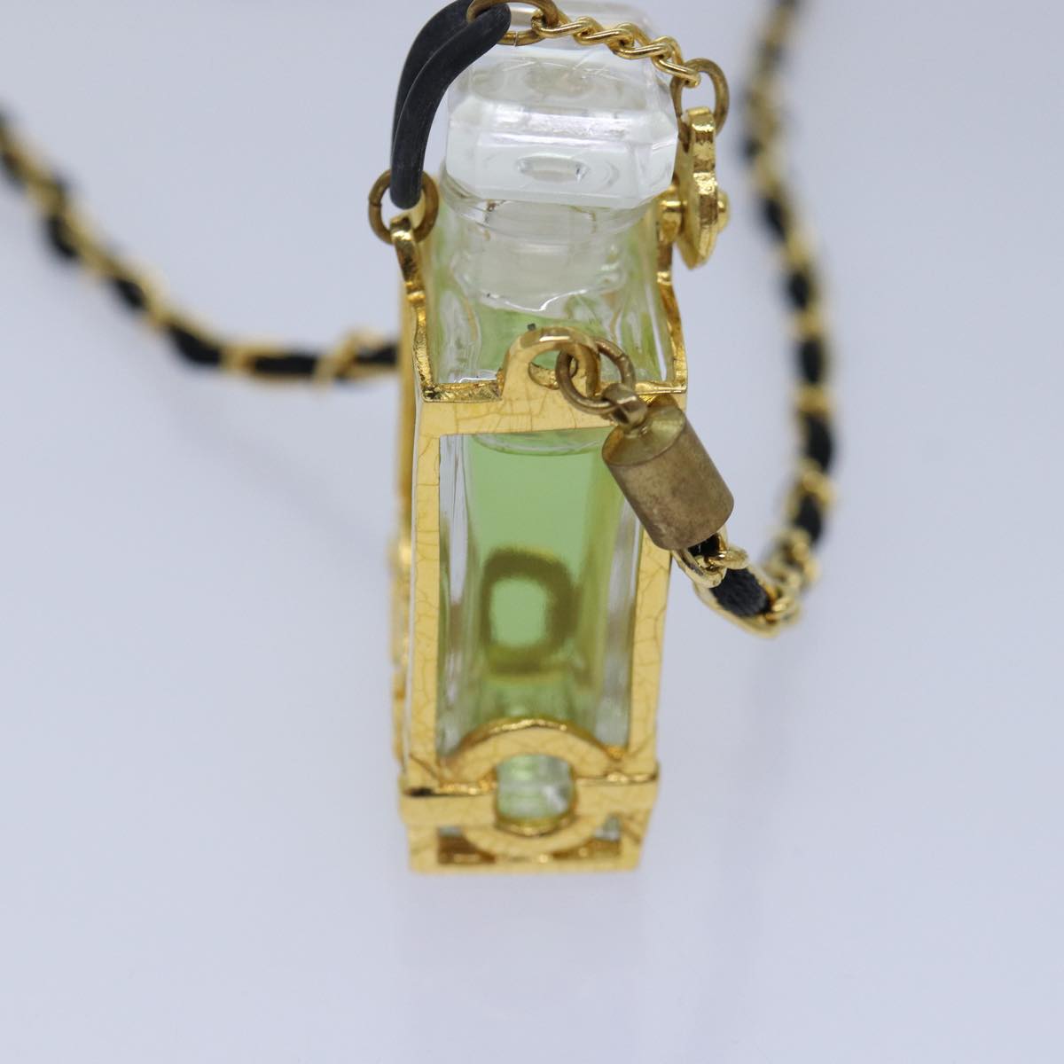 Top Quality Chanel Perfume NÔøΩ‚Äπ19 Necklace metal Gold Black CC Auth ar12469