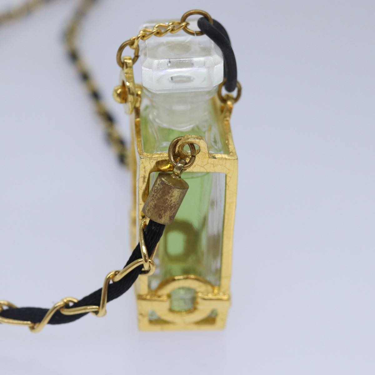 Top Quality Chanel Perfume NÔøΩ‚Äπ19 Necklace metal Gold Black CC Auth ar12469