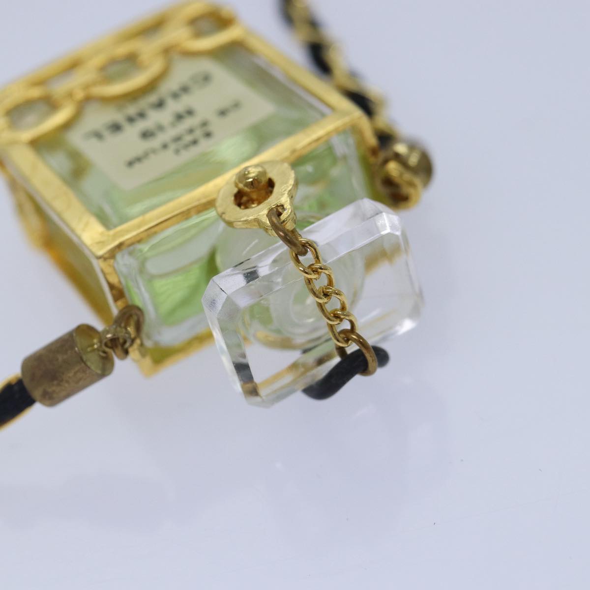 Top Quality Chanel Perfume NÔøΩ‚Äπ19 Necklace metal Gold Black CC Auth ar12469