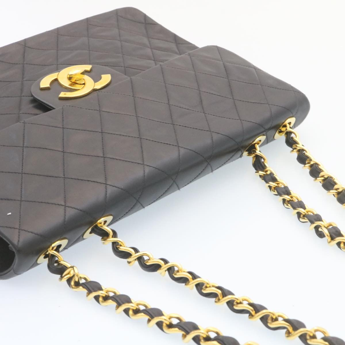 Top Quality Chanel Deca Matelasse Turn Lock Chain Shoulder Bag Lamb Skin Black CC ar5950A