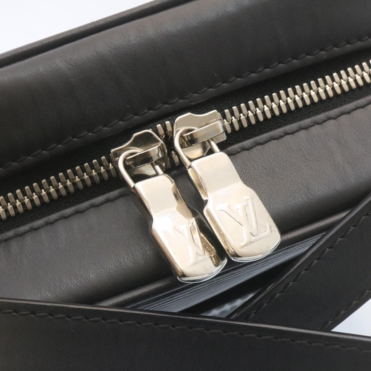 LOUIS VUITTON Supreme Epi Danube Shoulder Bag Black M53431 LV  ar5973A