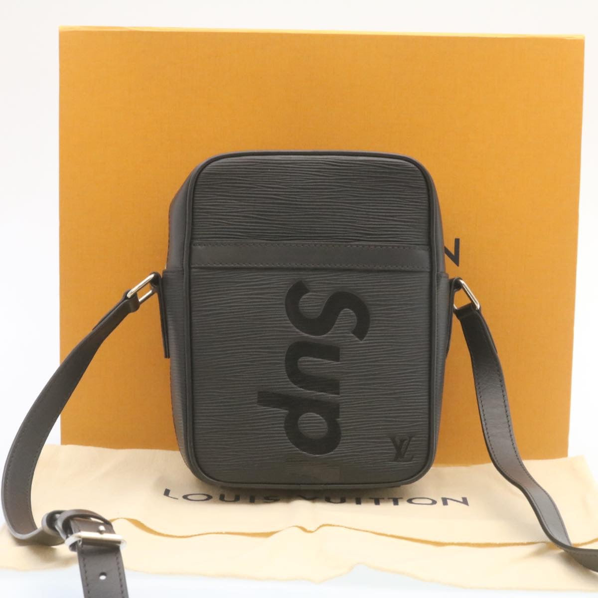 LOUIS VUITTON Supreme Epi Danube Shoulder Bag Black M53431 LV  ar5973A