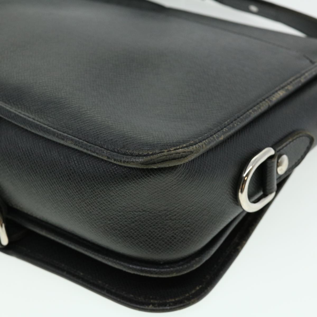 LOUIS VUITTON Taiga Andrei Shoulder Bag Ardoise M32482 LV Auth ar7219