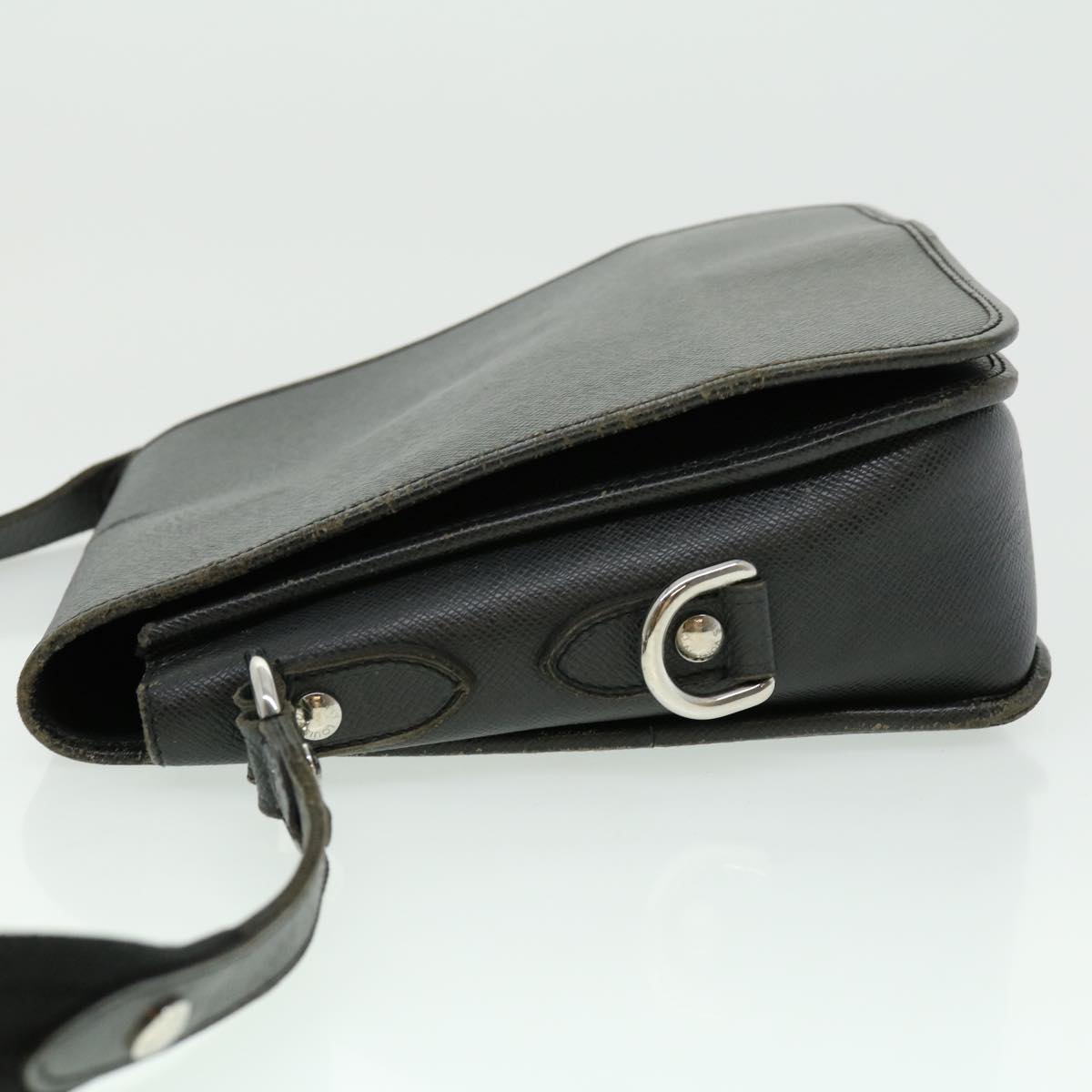 LOUIS VUITTON Taiga Andrei Shoulder Bag Ardoise M32482 LV Auth ar7219