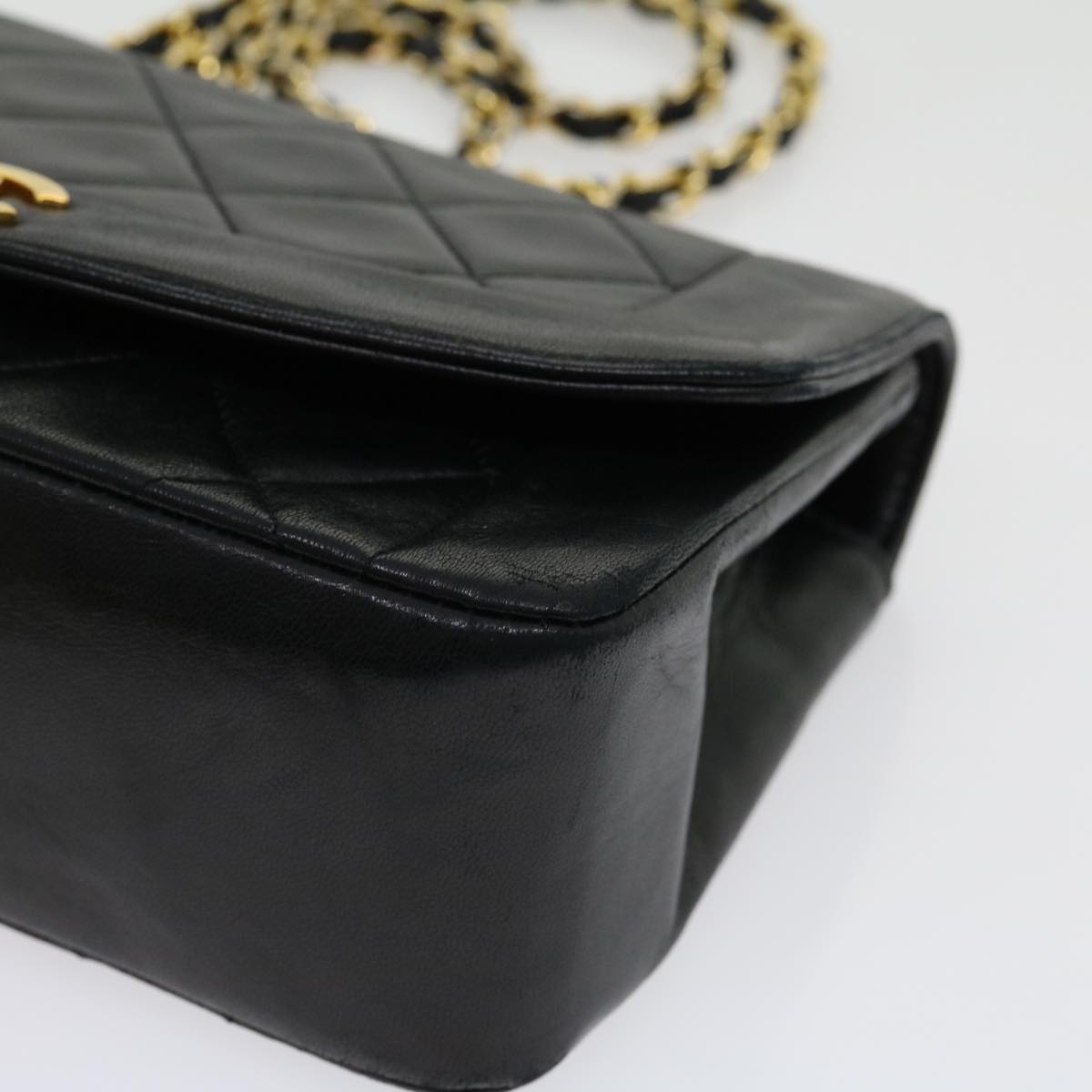 Top Quality Chanel Matelasse Diana Turn Lock Chain Shoulder Bag Lamb Skin Black Auth ar7368A