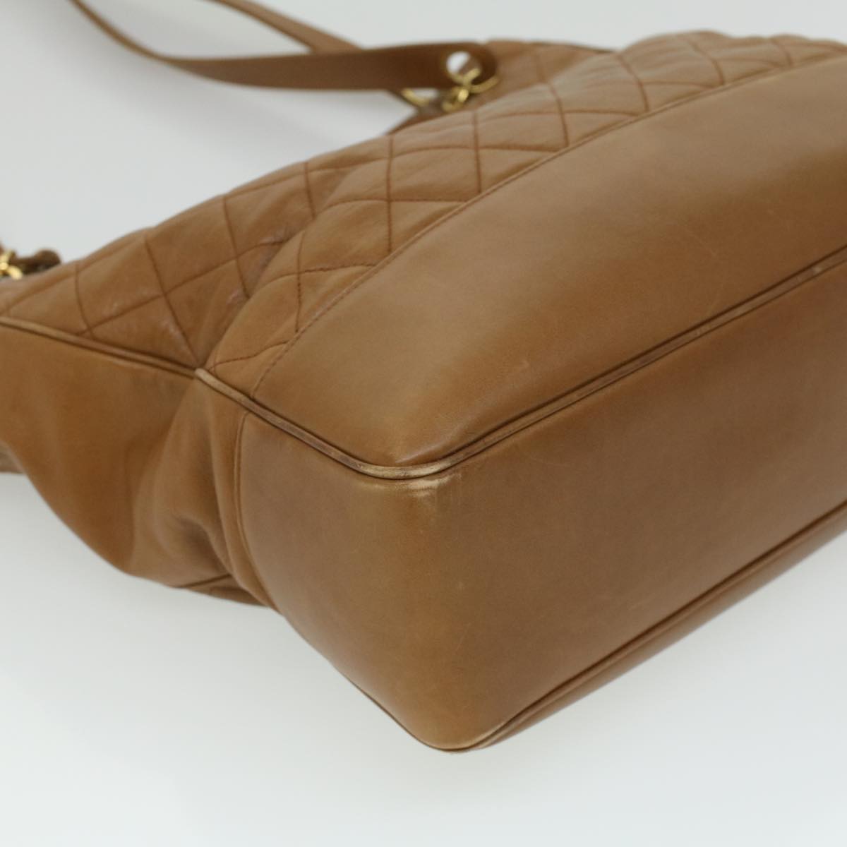 Top Quality Chanel Matelasse Chain Shoulder Bag Lamb Skin Brown CC Auth ar8527