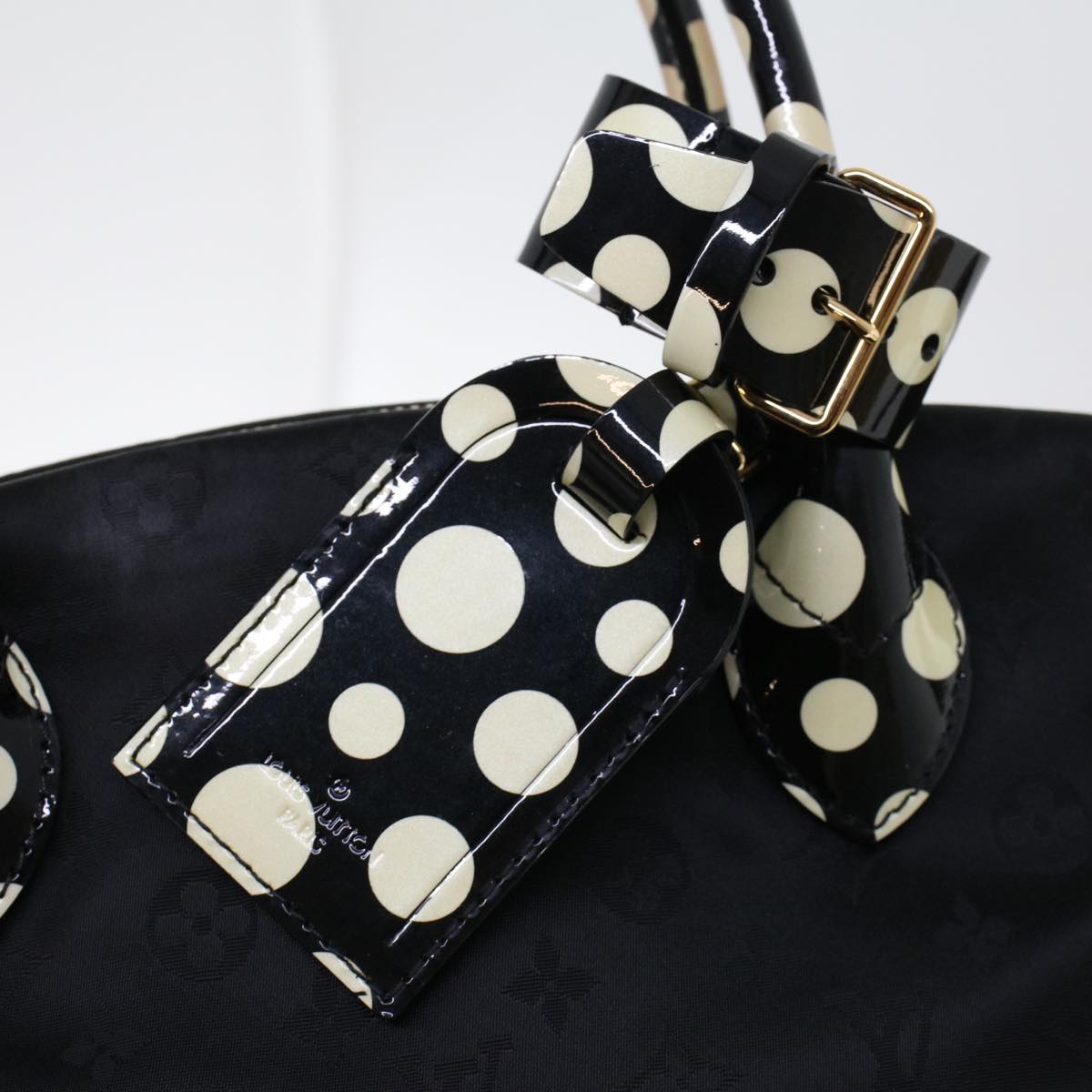 LOUIS VUITTON Vernis Dot Infinity Lockit MM Bag Black M40682 Auth ar9434B