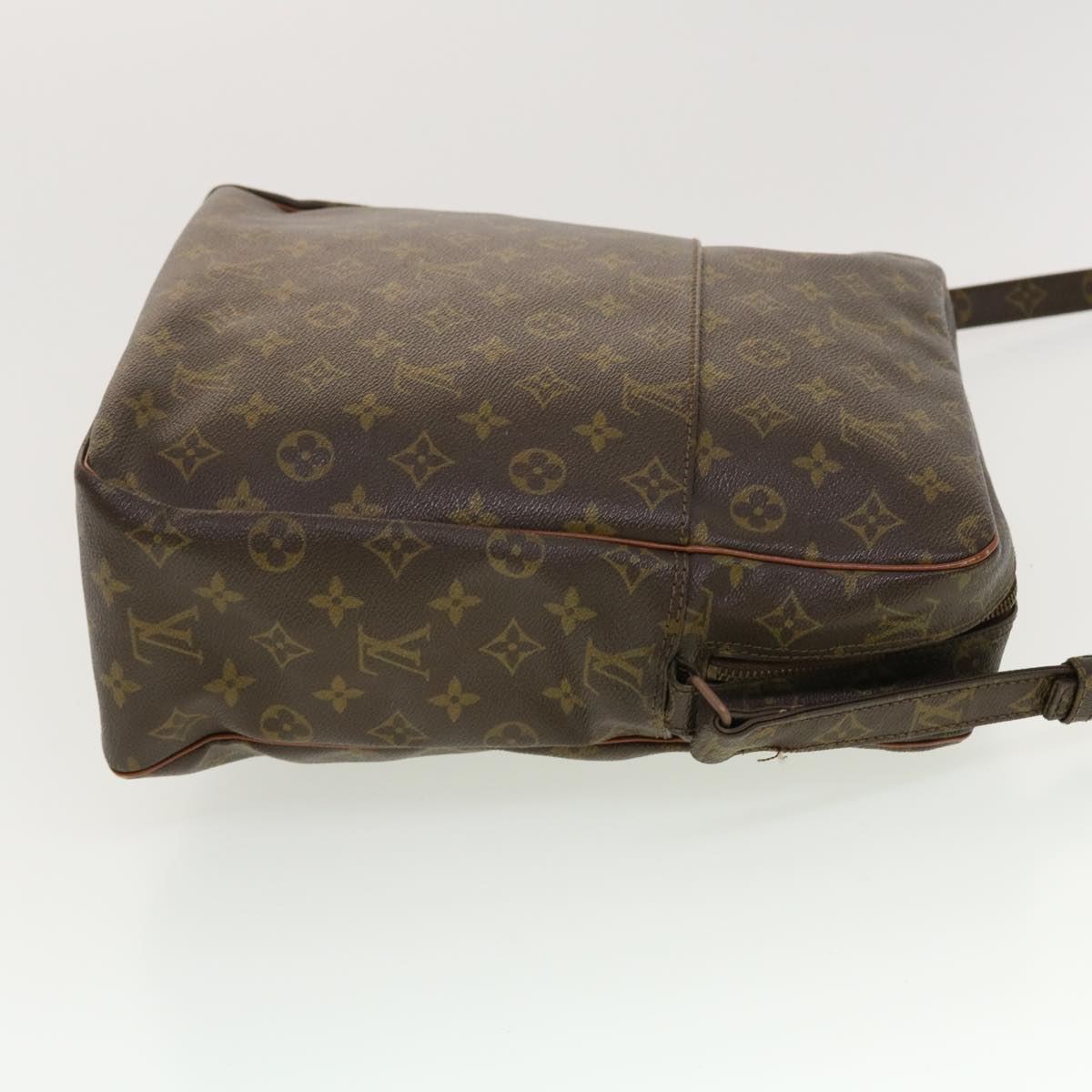 LOUIS VUITTON Monogram Marceau Shoulder Bag No.70 LV Auth ar9506
