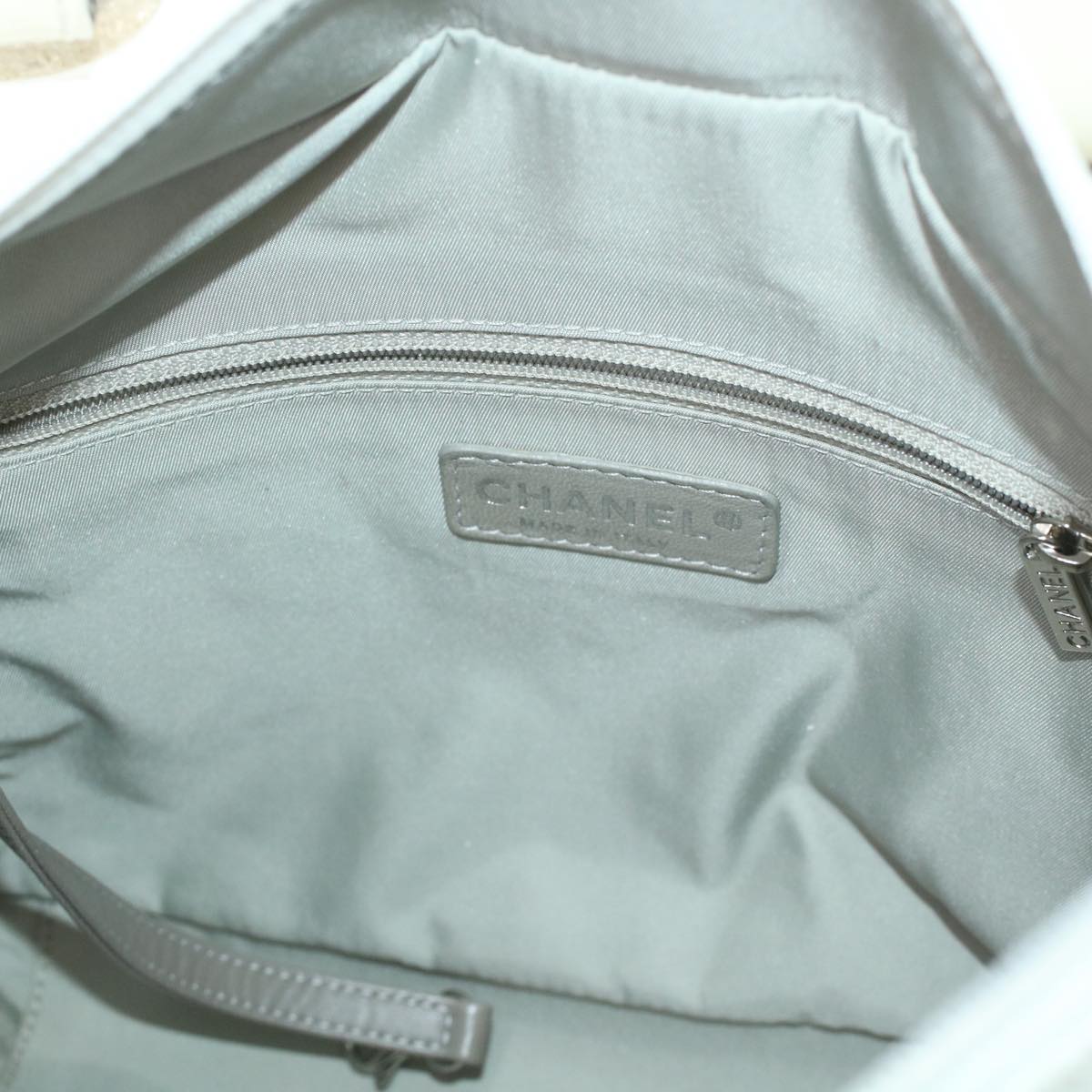 CHANEL Shoulder Bag Coated Canvas White CC Auth ar9716
