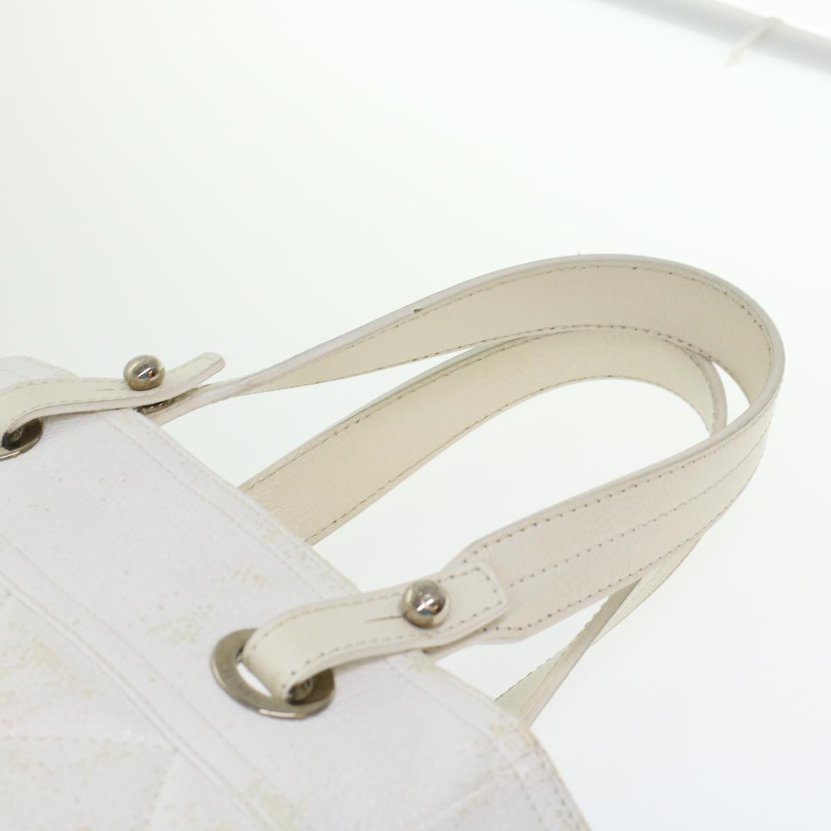 CHANEL Shoulder Bag Coated Canvas White CC Auth ar9716