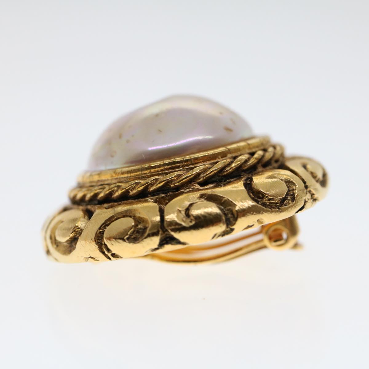 Top Quality Chanel Earring Gold Tone CC Auth ar9892B